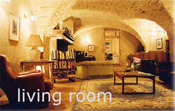 44/livingroom2.jpg